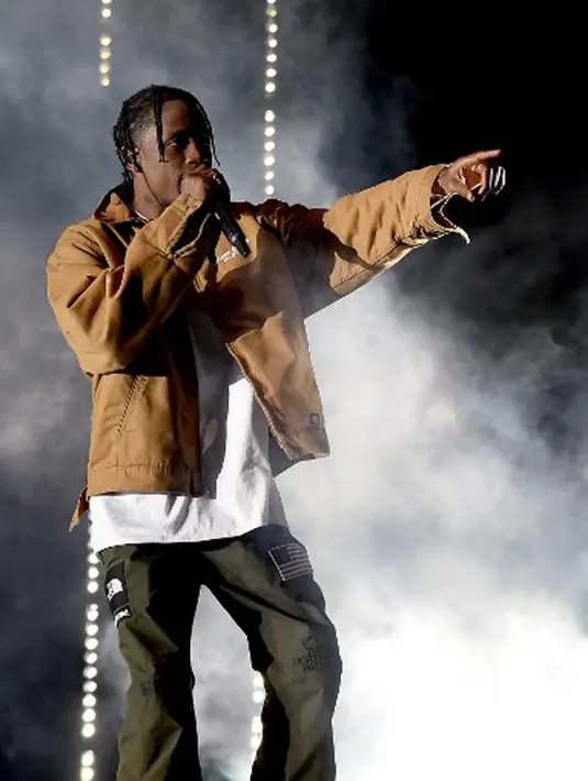 Menunggu kelahiran anaknya yang kabarnya akan terjadi di bulan Februari 2018 nanti, calon orang tua ini telah mempersiapkan berbagai keperluan anaknya nanti. Bahkan mereka sudah menyiapkan seorang desainer ternama. (AFP)