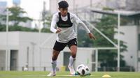 Gelandang Semen Padang, Genta Alparedo, mendapatkan panggilan Shin Tae-yong untuk mengikuti pemusatan latihan Timnas Indonesia. (dok. PSSI)