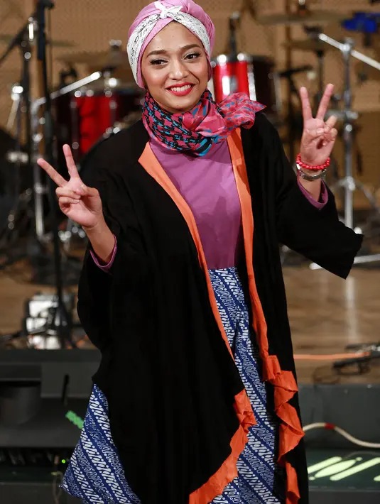 Chiki Fawzi saat ditemui di Galeri Indonesia Kaya, Grand Indonesia, Thamrin, Jakarta Pusat, Rabu (4/5/2016), menceritakan pengalamannya bisa sampai masuk terlibat dalam serial animasi yang sukses di beberapa negara tersebut. (Deki Prayoga/Bintang.com)