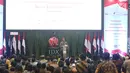 Presiden Joko Widodo atau Jokowi memberi sambutan saat menutup perdagangan Indeks Harga Saham Gabungan (IHSG) 2018 di Kantor BEI, Jakarta, Jumat (28/12). Jokowi mengatakan IHSG 2018 ditutup dengan pencapaian yang positif. (Liputan6.com/Angga Yuniar)
