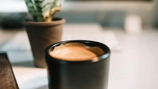 Talua, Teh Susu Telur Hangat