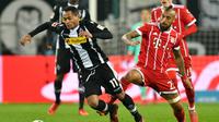 Bayern Munchen menelan kekalahan 0-2 dari Borussia Monchengladbach pada laga pekan ke-13 Bundesliga Jerman, di Stadion im BORUSSIA-PARK, Sabtu (25/11/2017). (AFP/PATRIK STOLLARZ)