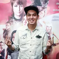 Pertama kalinya Kevin Julio mendapatkan peran antagonis. Dalam film Jagoan Instan, bertema superhero itu, ia memerankan sosok Romeo. (Deki Prayoga/Bintang.com)