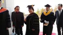 Presiden ke-5 RI Megawati Soekarnoputri tiba untuk menghadiri penerimaan gelar Doktor Kehormatan bidang Demokrasi Ekonomi dari Mokpo National University Korea Selatan. Ini merupakan gelar keenam yang diraih Megawati. (Liputan6.com/Andry Haryanto)