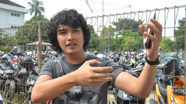 Kini Tampil Religius, Ini 6 Potret Transformasi Aldi Taher Sejak Awal Karier