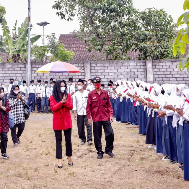 6 Potret Krisdayanti Kunjugan Kerja ke Berbagai Daerah, Tuai Pujian