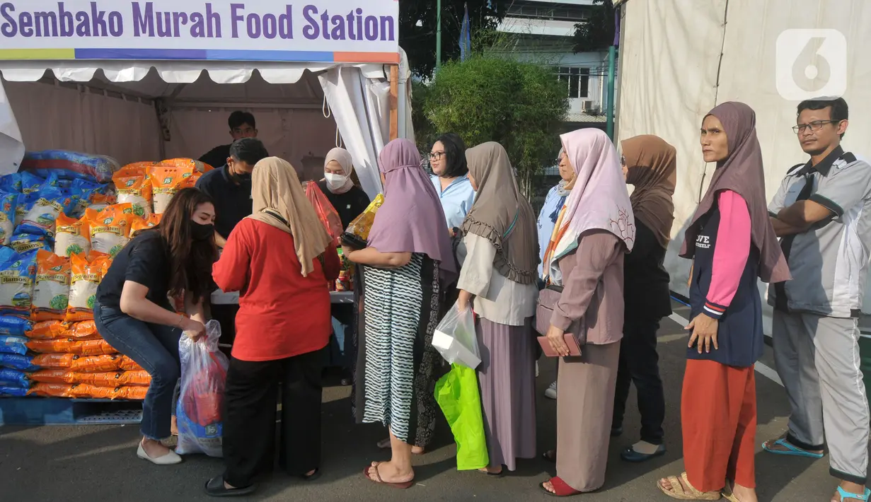 Kegiatan ini juga sebagai upaya pemerintah untuk ikut serta menjaga kestabilan Harga bahan pokok di wilayah Jakarta. (merdeka.com/Imam Buhori)