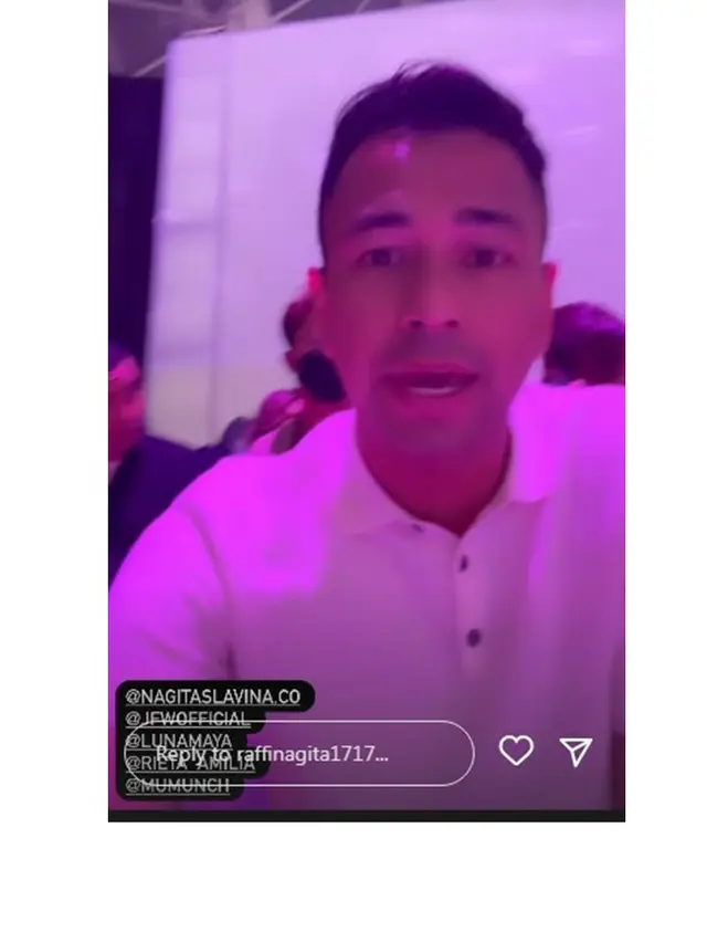 10 Potret Nagita Slavina Rilis Koleksi Baju di JFW 2023, Raffi Ahmad Ikut Mendukung