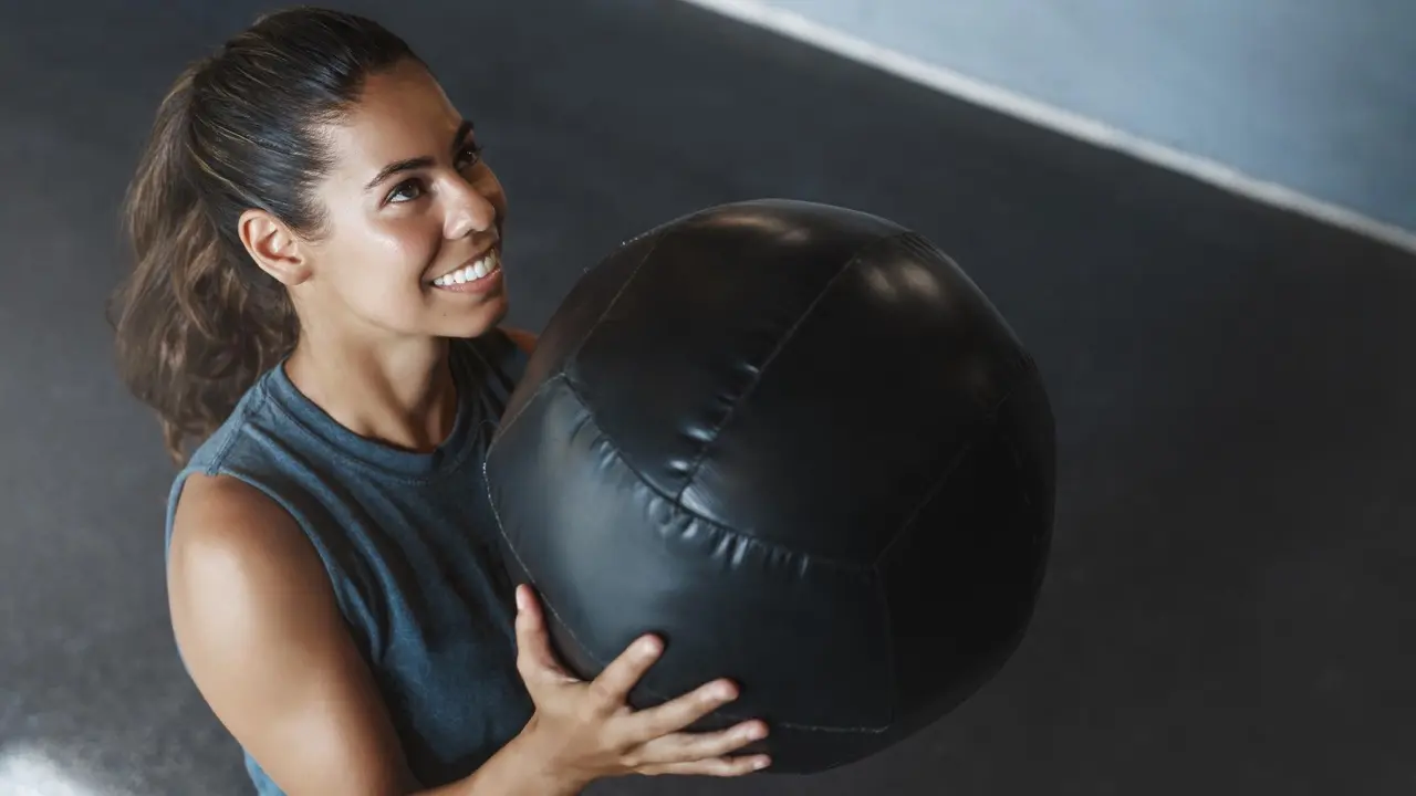 Ilustrasi medicine ball, olahraga