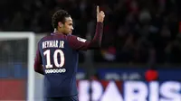 Ekspresi Neymar usai membobol gawang Dijon pada laga Ligue 1 di Parc des Princes stadium, Paris, (17/1/2018). PSG menang telak 8-0. (AP/Thibault Camus)