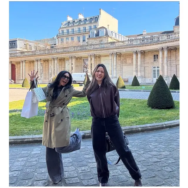 6 Potret Pertemuan Raisa dan Anggun C Sasmi di Paris, Diharapkan Kolaborasi