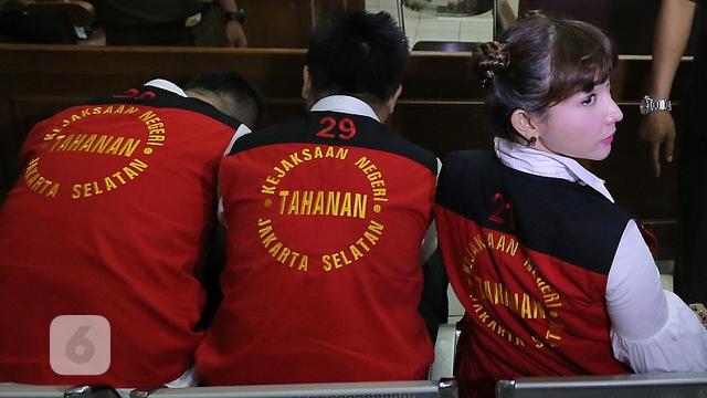 [Bintang] Roro Fitria