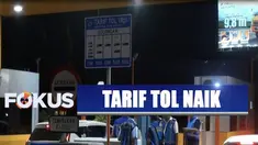 Perubahan tarif dilakukan secara simbolik di Pintu Tol Karang Tengah Barat, Tangerang, Banten.