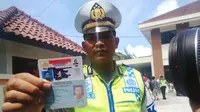 Ongkos pembuatan SIM yang reguler adalah Rp 100 ribu - Rp 250 ribu. (Liputan6.com/Felek Wahyu)