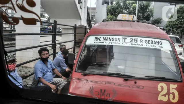 Angkot Non-Jak Lingko Dilanda Sepi Penumpang