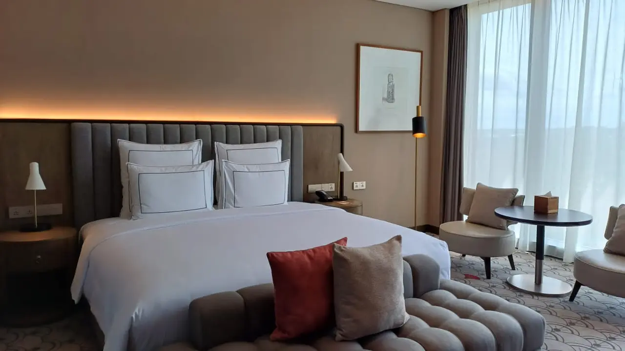 Salah satu kamar hotel di Swissotel Nusantara atau Hotel Nusantara. (Foto: Liputan6.com/Maulandy R)