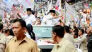  Hatta Radjasa pun tak ketinggalkan, ia menunjukkan jari telunjuknya ke arah ribuan peserta kampanye (Liputan6.com/Faizal Fanani)