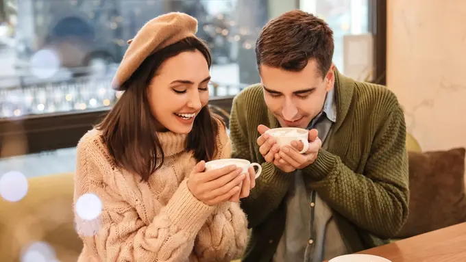 pasangan cinta romantis