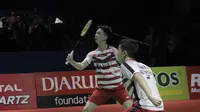 Pasangan Indonesia, Kevin Sanjaya/Marcus Gideon, saat melawan wakil Jepang, Takuto Inoue/Yuki Kaneko pada final Indonesia Open di Istora Senayan, Jakarta, Minggu, (8/6/2018). Kevin/Marcus menang 21-13 dan 21-16. (Bola.com/M Iqbal Ichsan)