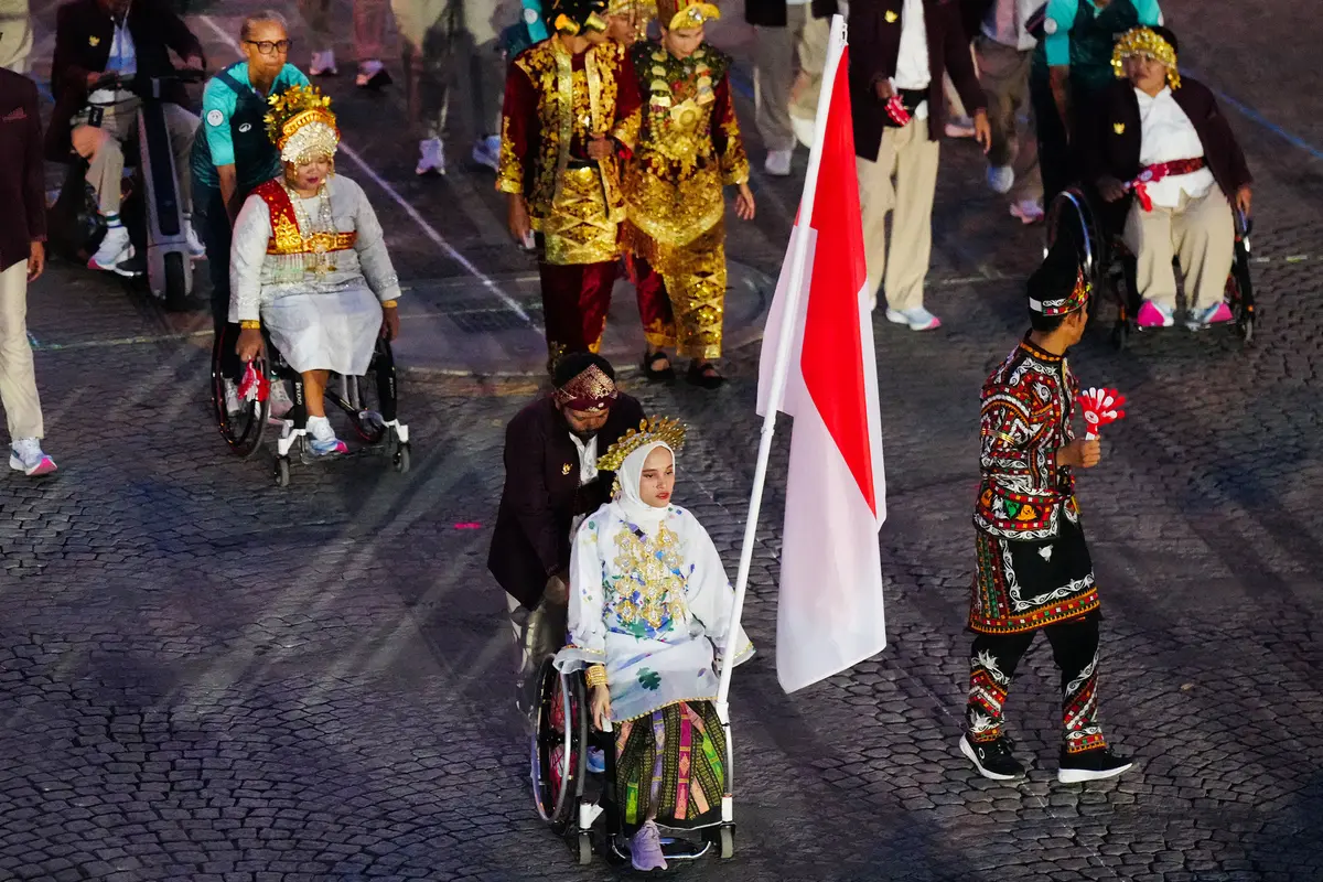 Momen-Momen Indah Indonesia Tampilkan Kekayaan Budaya di Opening Ceremony Paralimpiade 2024