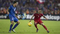 Teerasil Dangda (kiri) merupakan salah satu pemain yang patut diwaspadai timnas Indonesia pada laga perdana SEA Games 2017 di Malaysia.  (Bola.com/Vitalis Yogi Trisna)