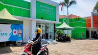 Disnaker Kota Cirebon menyiapkan anggaran bantuan untuk korban PHK dan pekerja yang dirumahkan oleh perusahaan imbas covid-19. Foto (Liputan6.com / Panji Prayitno)