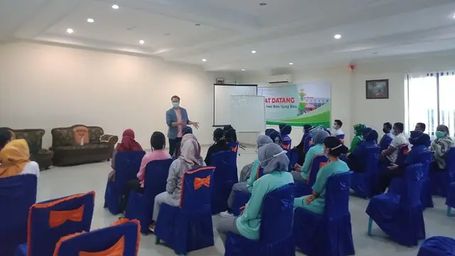 6 Potret Terbaru Haikal Baron, Runner Up AFI yang Kini Jadi Dosen