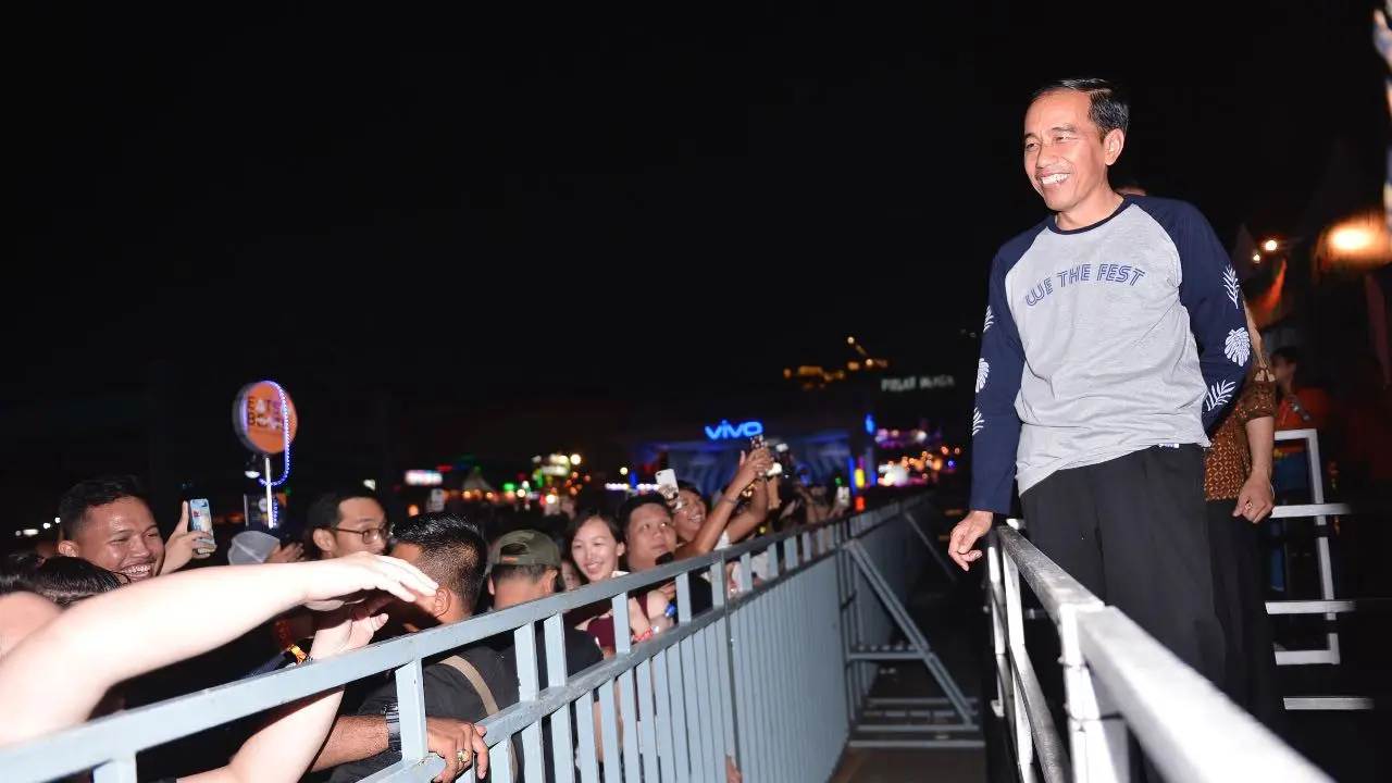 Presiden Jokowi menonton konser We The Fest (WTF)