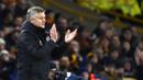 Pelatih Manchester United, Ole Gunnar Solskjaer, saat pertandingan melawan Wolverhampton Wanderers pada laga Piala FA di Stadion Molineux, Sabtu (4/1/2020). Kedua tim bermain imbang 0-0. (AP/Rui Vieira)