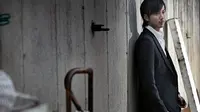 Aktor tampan Kim Nam Gil tertantang dengan peran terbarunya sebagai pembunuh berdarah dingin dalam film terbaru.