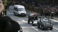 Warga Iringi Pemindahan Jenazah Lee Kuan Yew ke Gedung Parlemen