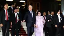 Perdana Menteri Malaysia Dato' Sri Mohd Najib bin Tun Abdul Razak (ketiga kiri) terlihat turut menghadiri pelantikan Jokowi-JK di Gedung DPR, Jakarta, (20/10/14). (Liputan6.com/Andrian M Tunay)  