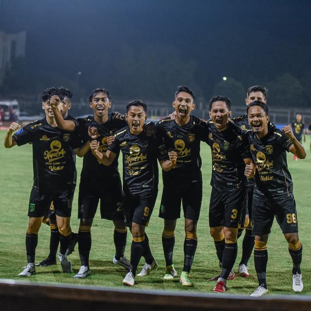 5 Potret Selebrasi Kemenangan Persebaya Surabaya Atas Bali United