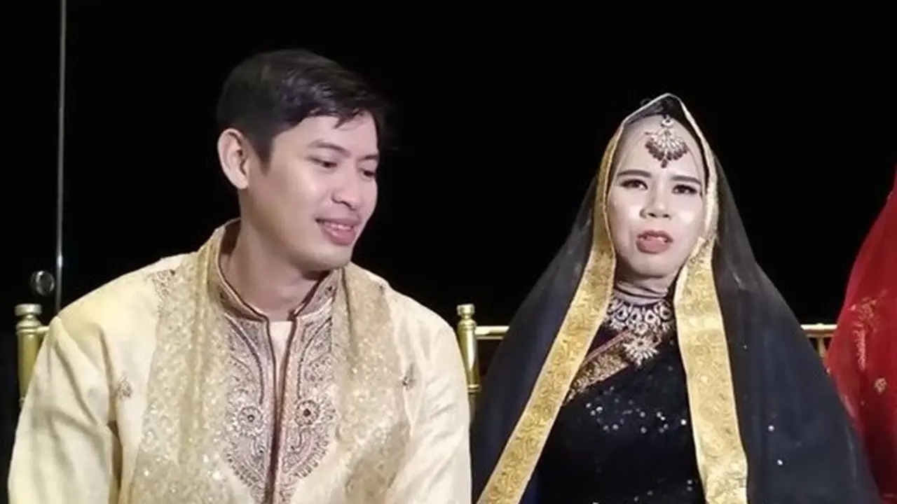 Sudah Move On dari Kiwil, Ini 5 Potret Rohimah dan Kekasih Barunya