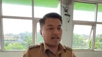 Diduga Dimutasi Karena Sindir Lomba Nasi Goreng, Ini Sosok Camat Gajahmungkur (Sumber: Instagram/adebhakti)