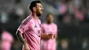 Tuan rumah, Inter Miami berhasil menguasai permainan dan tampil dominan. Gol-gol The Herons dipersembahkan Messi pada menit ke-19 dan 90+6 dan Tadeo Allende (62), sementara gol sang tamu dicetak Hany Mukhtar (90+12). (Chandan Khanna/AFP)