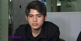 Aliando Syarief tidak akan beradu akting ataupun berduet dengan Prilly Latuconsina pada SCTV Awards 2015. Istimewanya, Aliando akan menyanyikan lagu ‘Pergi dari Hatiku’ sekaligus memainkan alat musik piano.