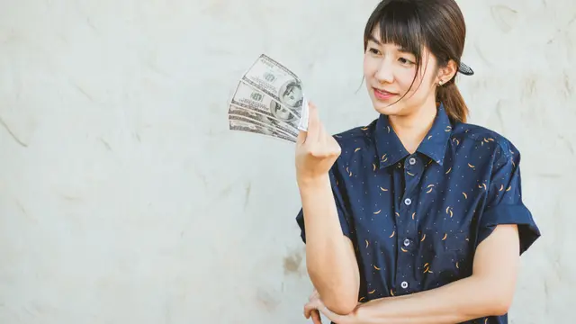 ilustrasi cara mengatur keuangan ala drama korea agar sukses dalam dunia bisnis/ hugo_34/shutterstock