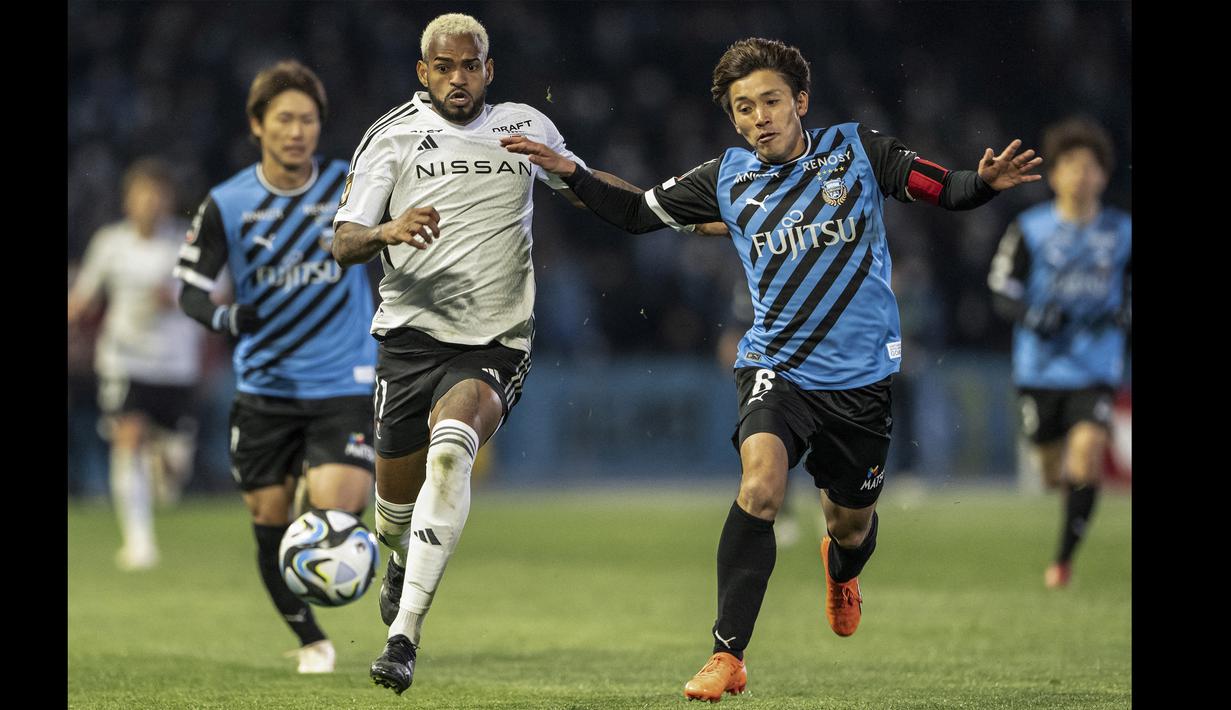 Anderson Lopes musim ini semakin matang, penyerang asal Brasil itu selalu berhasil meningkatkan jumlah golnya setiap musim bersama Marinos. (AFP/Yuichi Yamazaki)