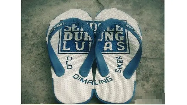 tips agar sandal jepit tak dicuri di masjid (foto: berbagai sumber)