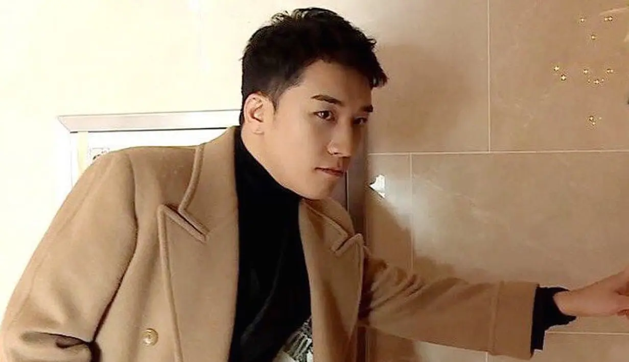 Dalam kesempatan itu, Lee Sang Min menanyakan berapa omzet yang didapat Seungri dari restoran ramennya. Seungri mengaku jika setiap cabang menghasilkan uang dengan jumlah yang besar. (Foto: soompi.com)