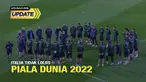 Kegagalan Italia melaju ke Piala Dunia Qatar 2022 menjadi salah satu topik Liputan6 Update, Senin (28/3/2022). Acara yang tayang melalui live Instagram di akun Liputan6.com ini menghadirkan editor kanal Bola, Thomas sebagai pembicara.