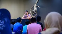 Profil Nouman Ali Khan, Ustaz Terkemuka Amerika yang Kagum pada Perusahaan Kosmetik Indonesia