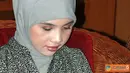 Citizen6, Yogyakarta: Peserta lomba presenter sedang berlatih sebelum tampil. (Pengirim: Ady Permadi)
