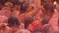 [VIDEO] Ribuan Orang Ikuti Festival Tomat di Spanyol