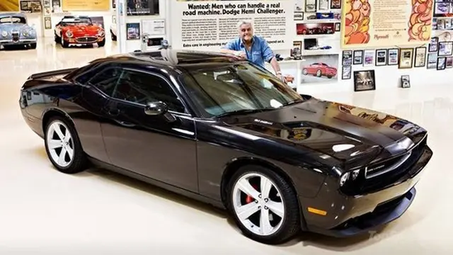 Dodge Challenger SRT 8 - Jay Leno