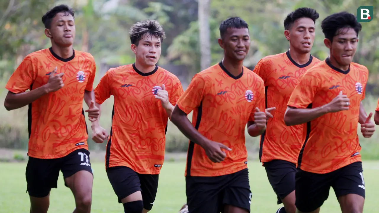 Foto: Pemain Persija Asik-Asik, Ryo Matsumura Ceria di Sesi Latihan Macan Kemayoran