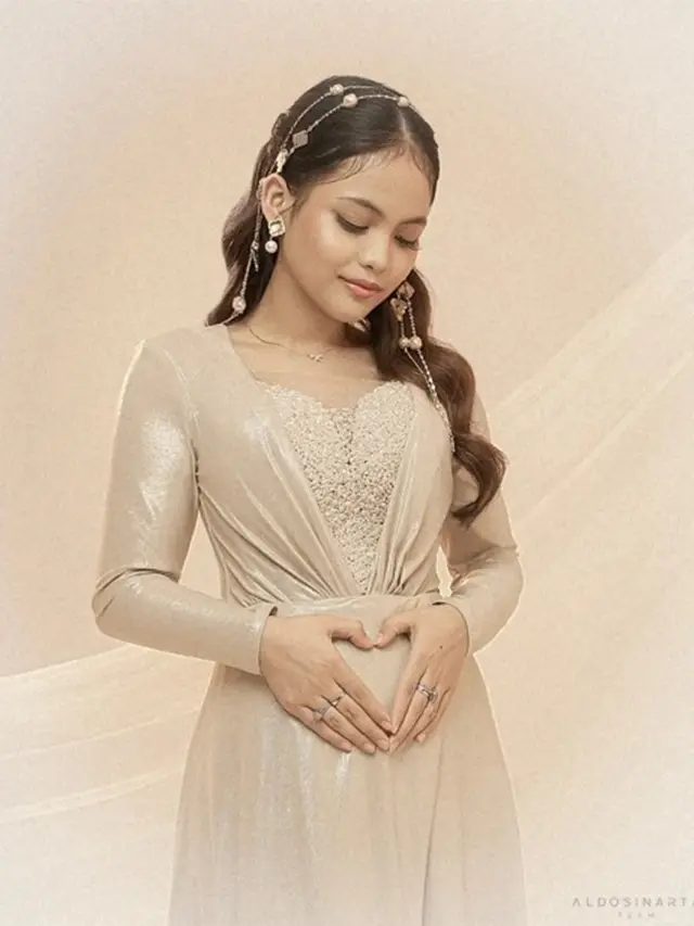 6 Potret Maternity Putri Isnari di Kehamilan Pertama, Anggun dalam Dua Konsep Gaun
