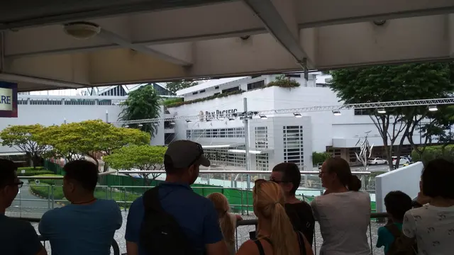 F1