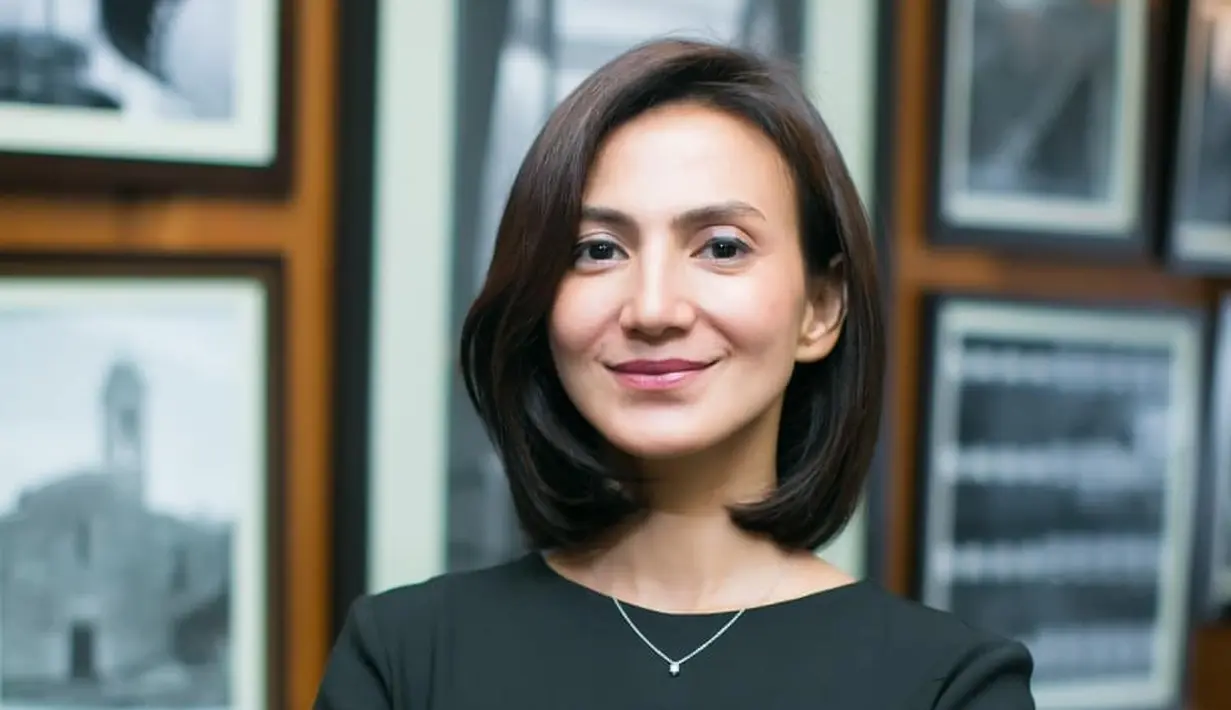 Terlepas dari ketertarikannya dengan dunia politik, Wanda Hamidah merupakan sosok wanita cantik yang menawan. Di usianya yang sudah 40 tahun, namun kecantikannya seakan tak pernah luntur. (Foto: instagram.com/wanda_hamidah)